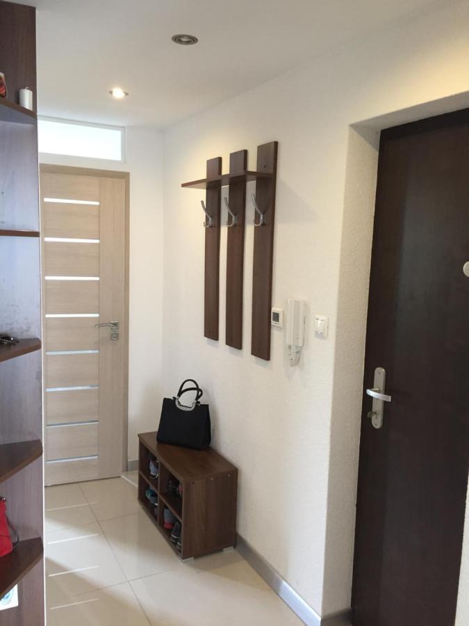 City Centre Apartment Liptovsky Mikulas Exterior photo